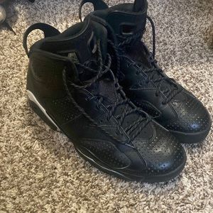 Men retro Jordan’s 6